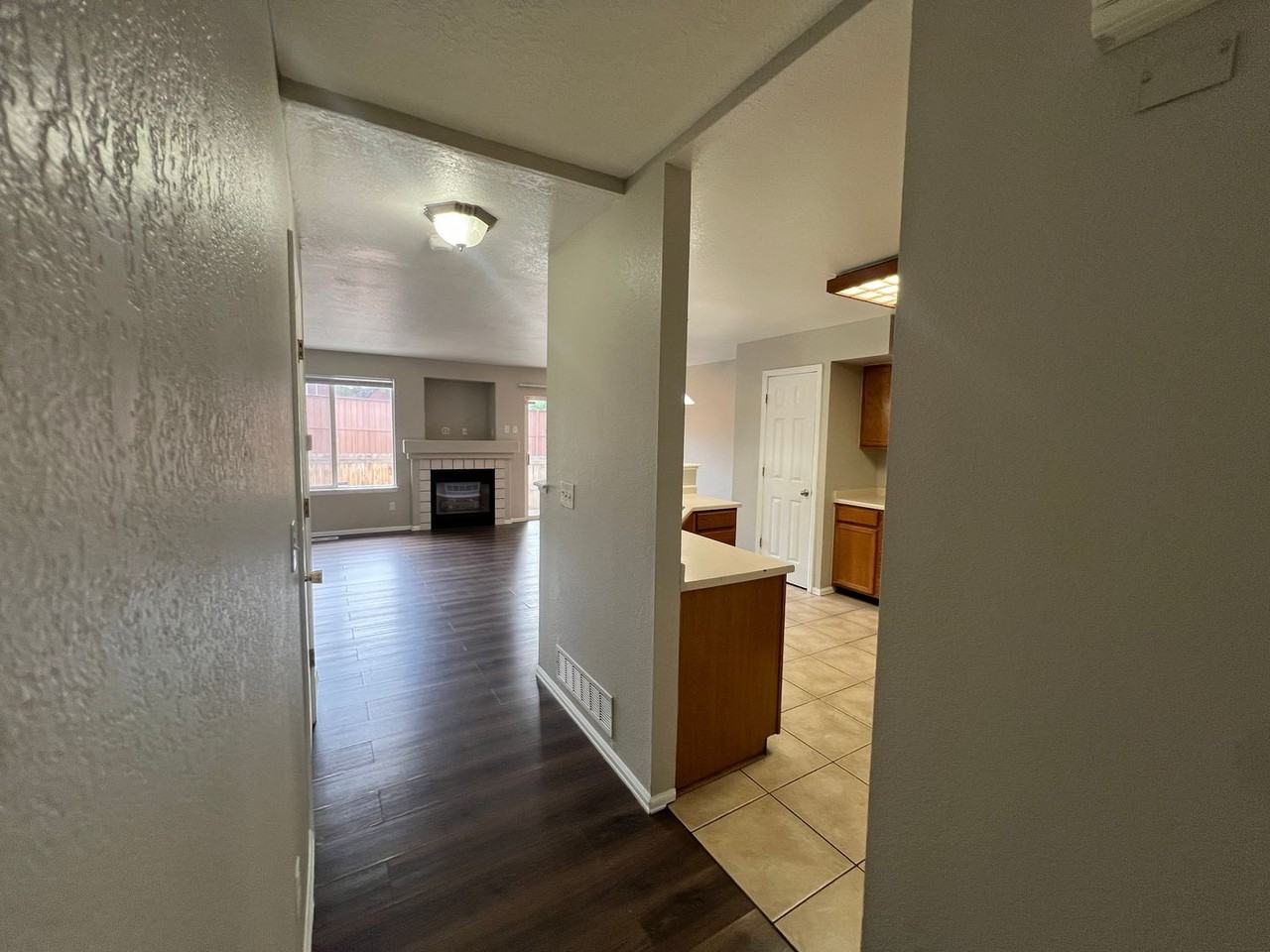 18256 E Alabama Pl #B - Photo 4 of 18