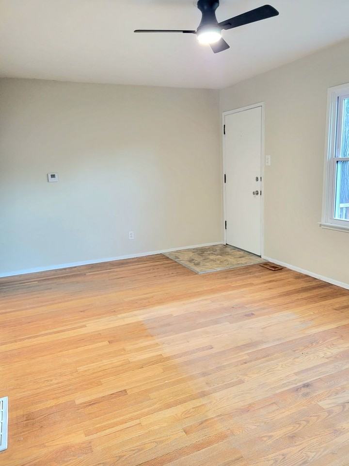 3120 Aubrey Ave - Photo 6 of 19