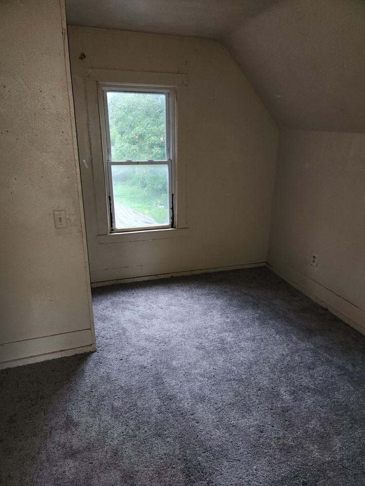 24 Orlando St - Photo 2 of 20