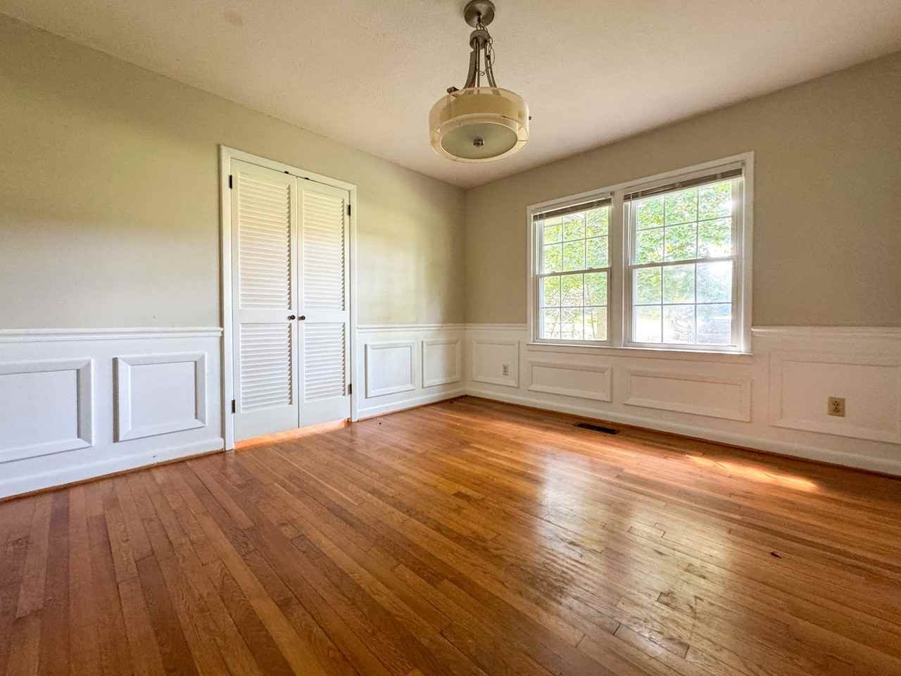 6402 Fenwick Pl - Photo 5 of 26