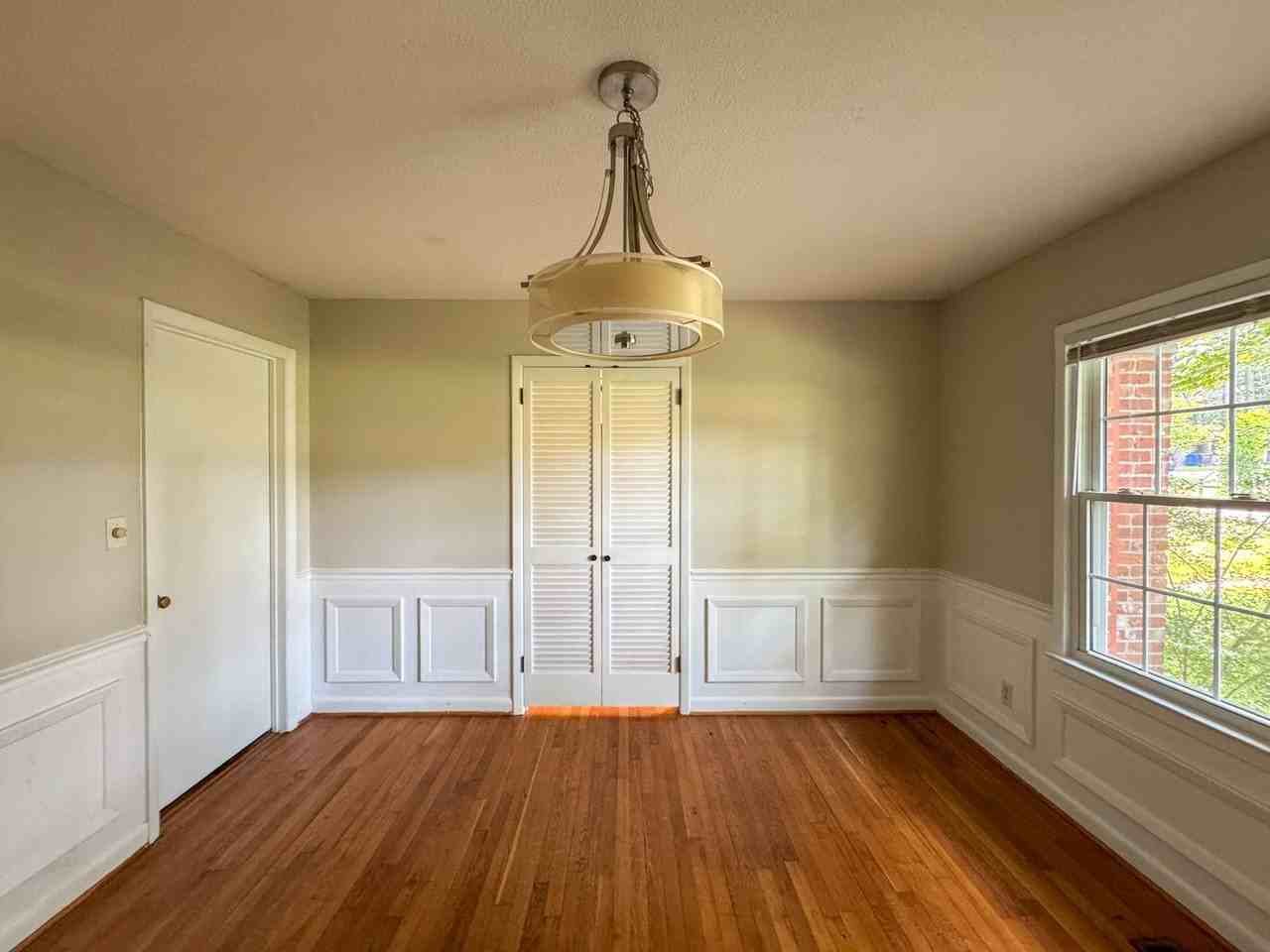 6402 Fenwick Pl - Photo 7 of 26