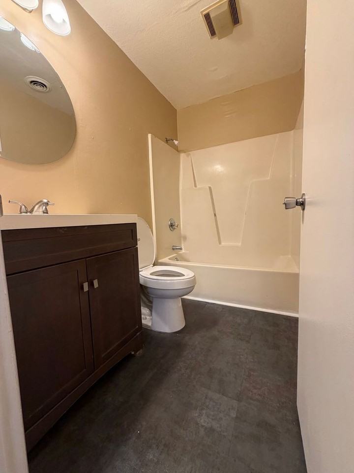 1721 N Jim Minor Rd #B - Photo 7 of 16