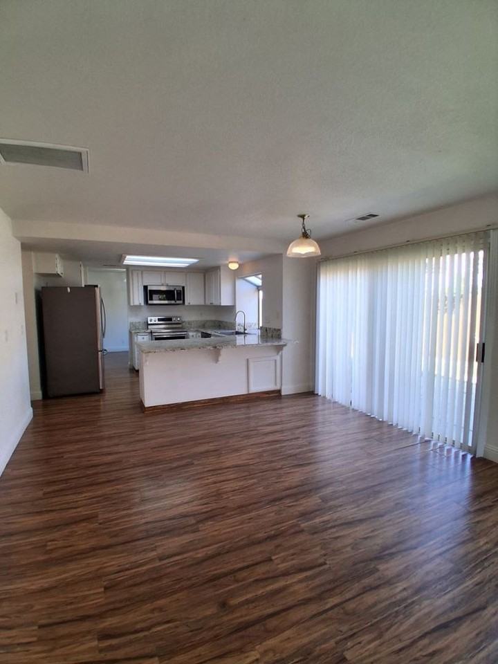 277 W El Paso Ave - Photo 7 of 31