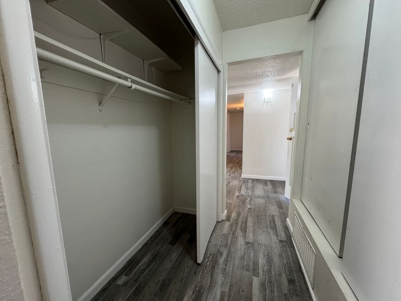 309 Cordova Ln - Photo 6 of 28