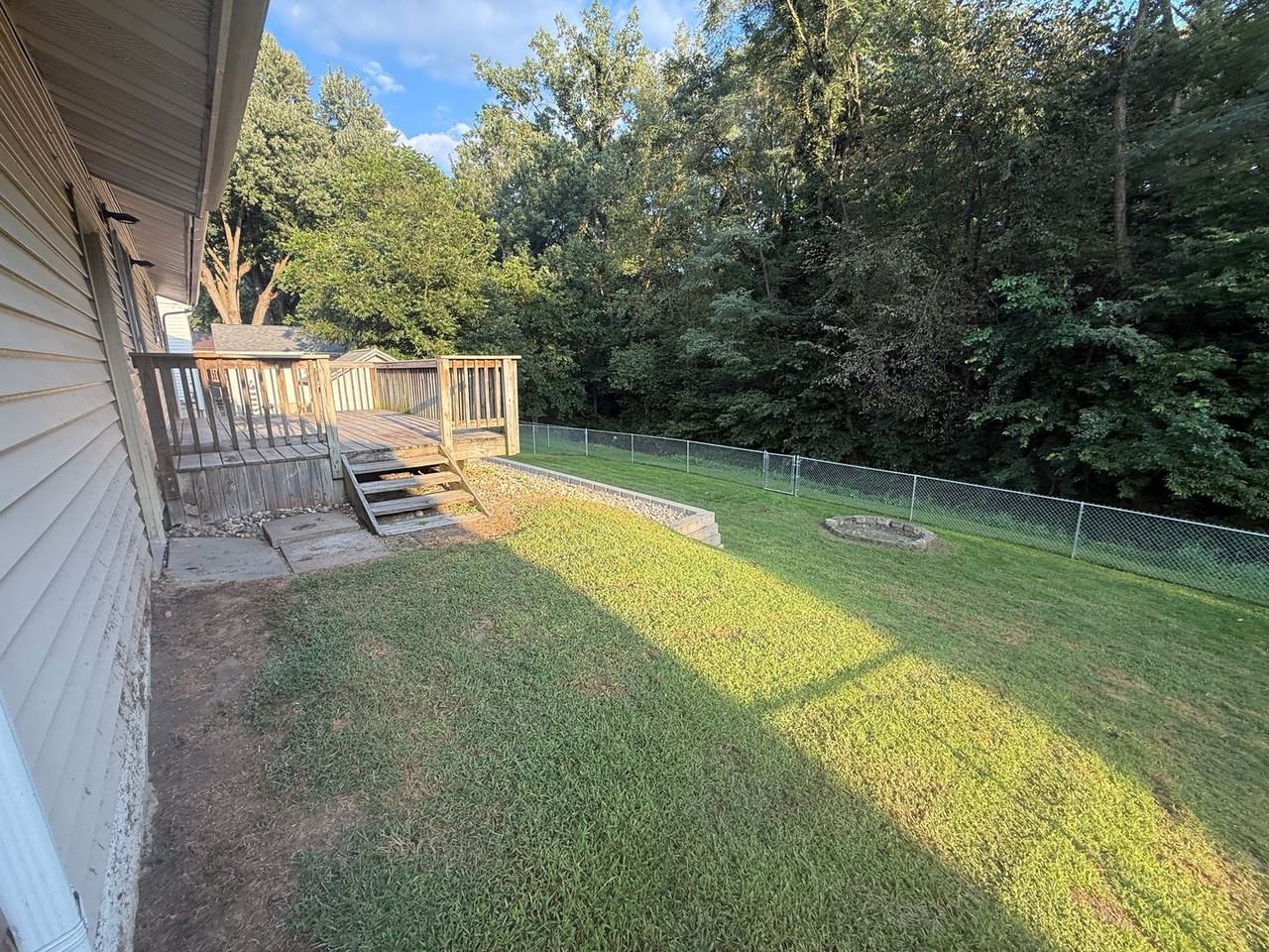 648 Waverly Rd - Photo 3 of 25