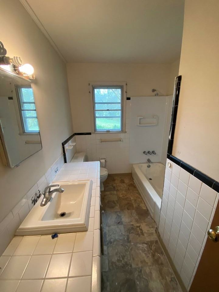 14533 Idlewild Rd - Photo 4 of 11