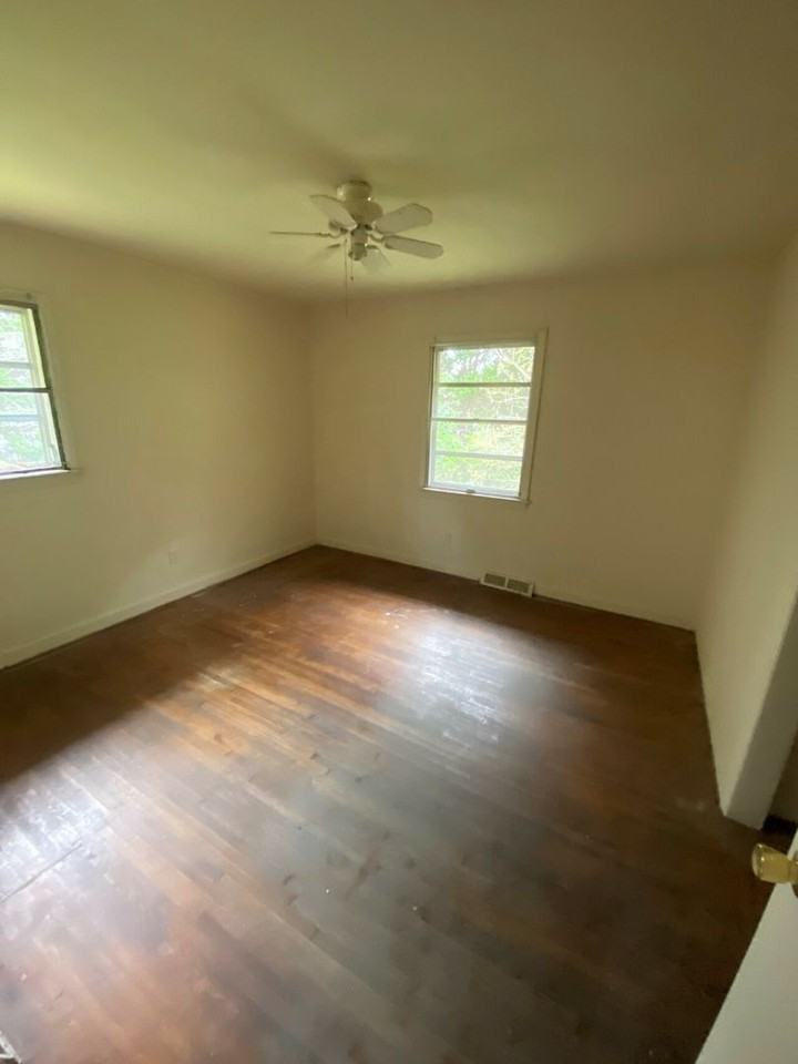 14533 Idlewild Rd - Photo 6 of 11