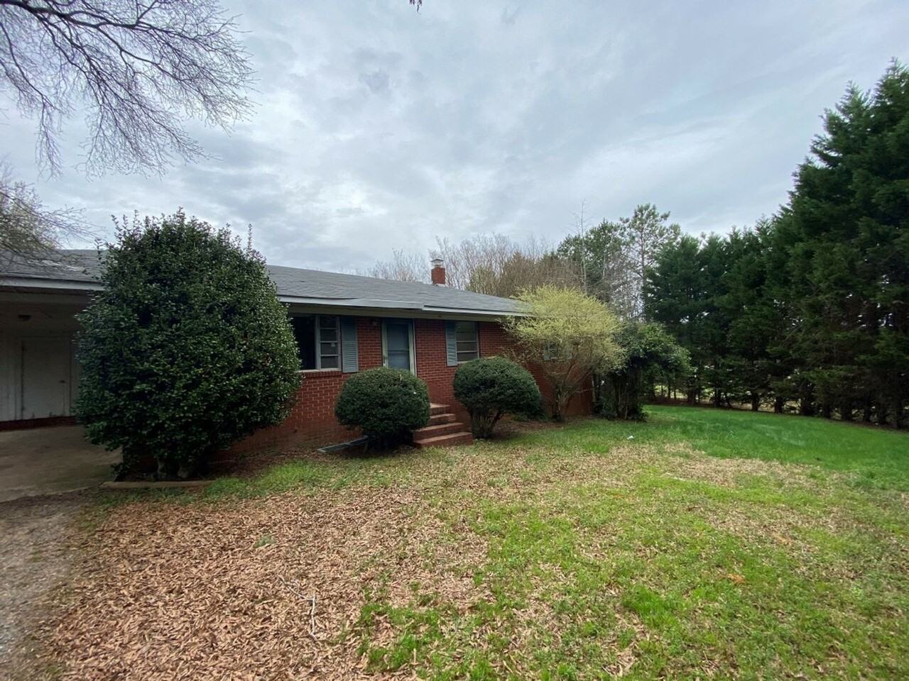 14533 Idlewild Rd - Photo 7 of 11