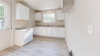 837 Sumner St - Photo 1 of 1