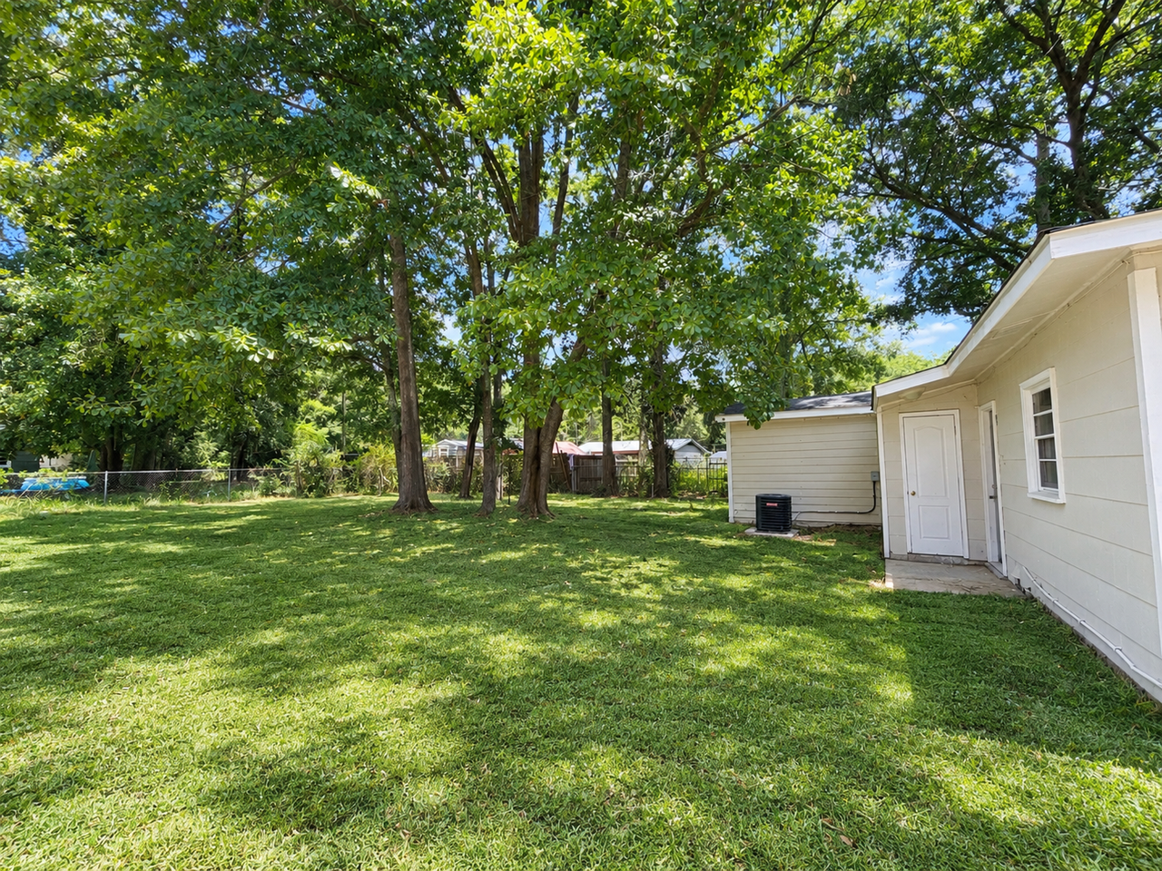 6804 Anders Dr - Photo 4 of 10