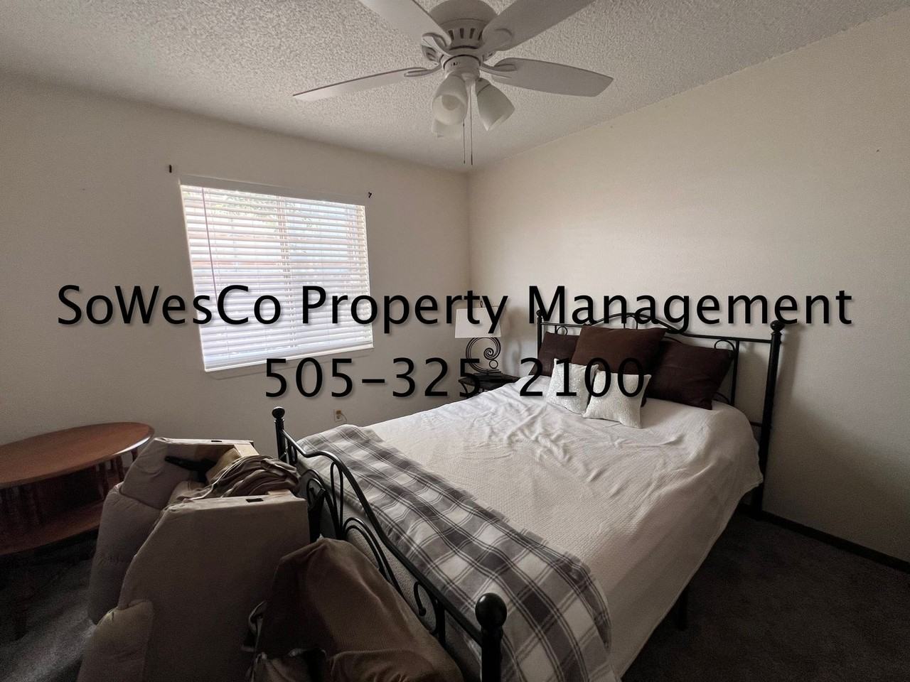 5512 Beech St - Photo 5 of 10