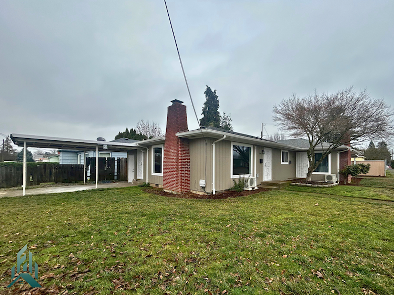 2503 8th Ave Se - Photo 2 of 16