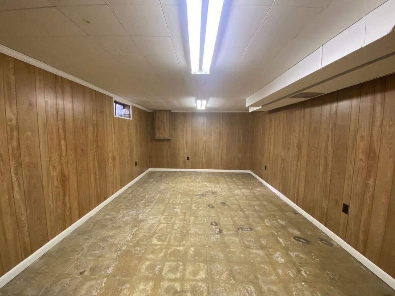 57 Old York Rd - Photo 5 of 32