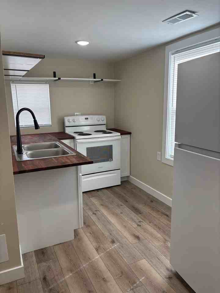 1114 N 8th St - Photo 5 of 8