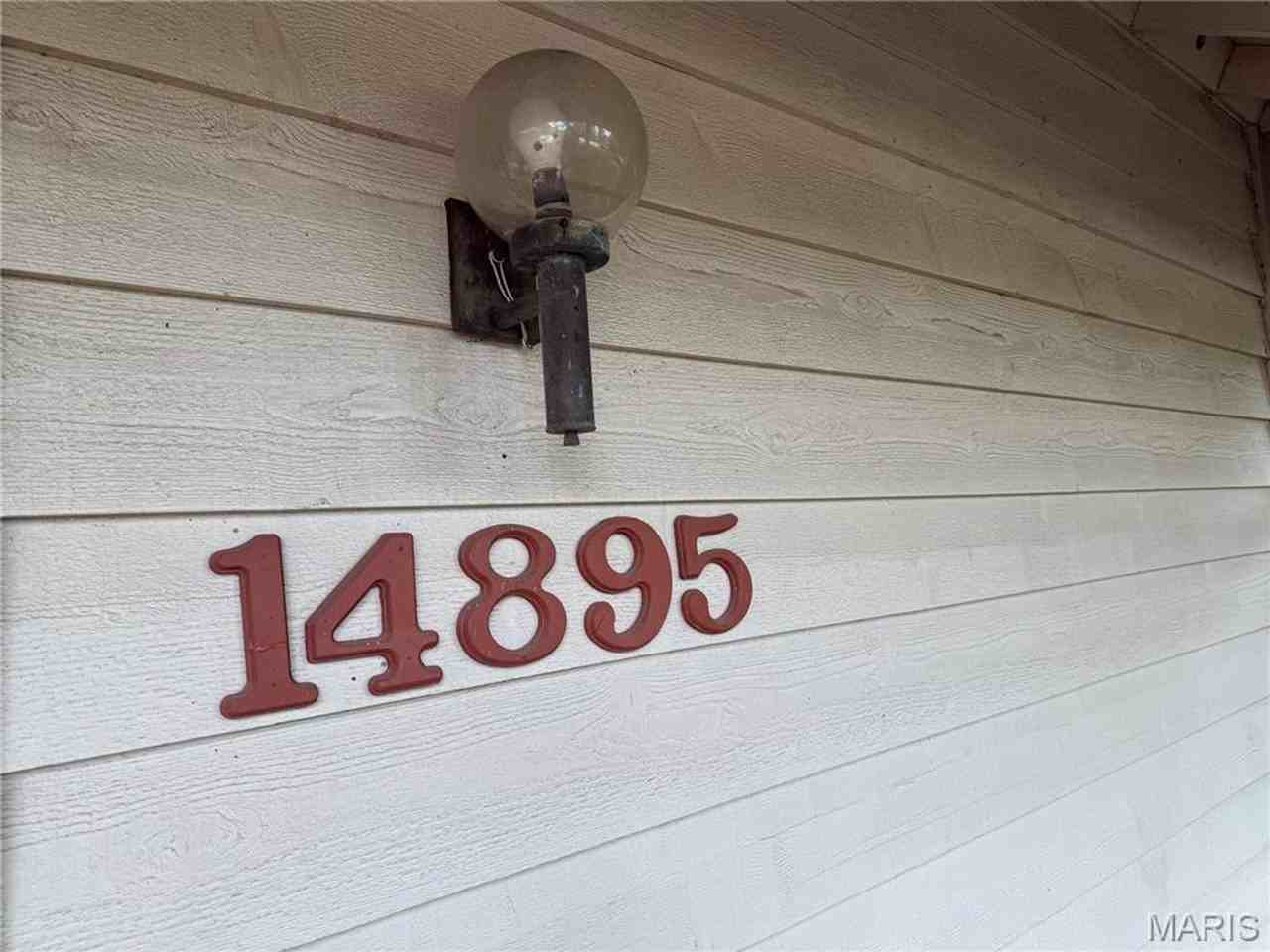 14895 Conway Rd - Photo 2 of 47