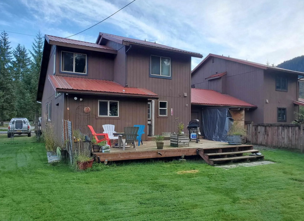 8496 Thunder Mountain Rd #A - Photo 3 of 37