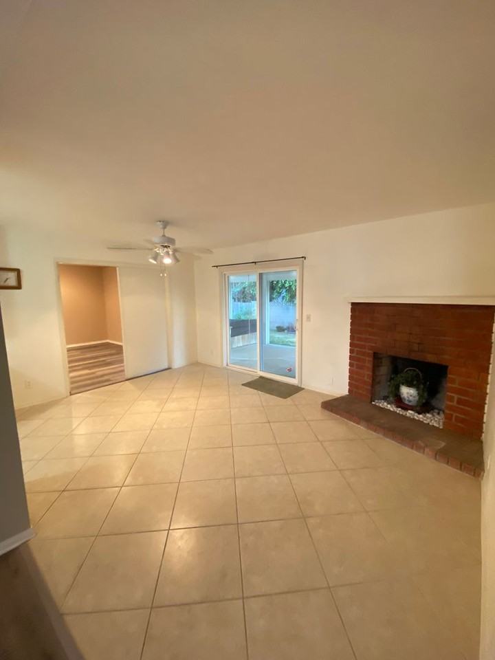 2440 E Walnut Ave - Photo 2 of 27