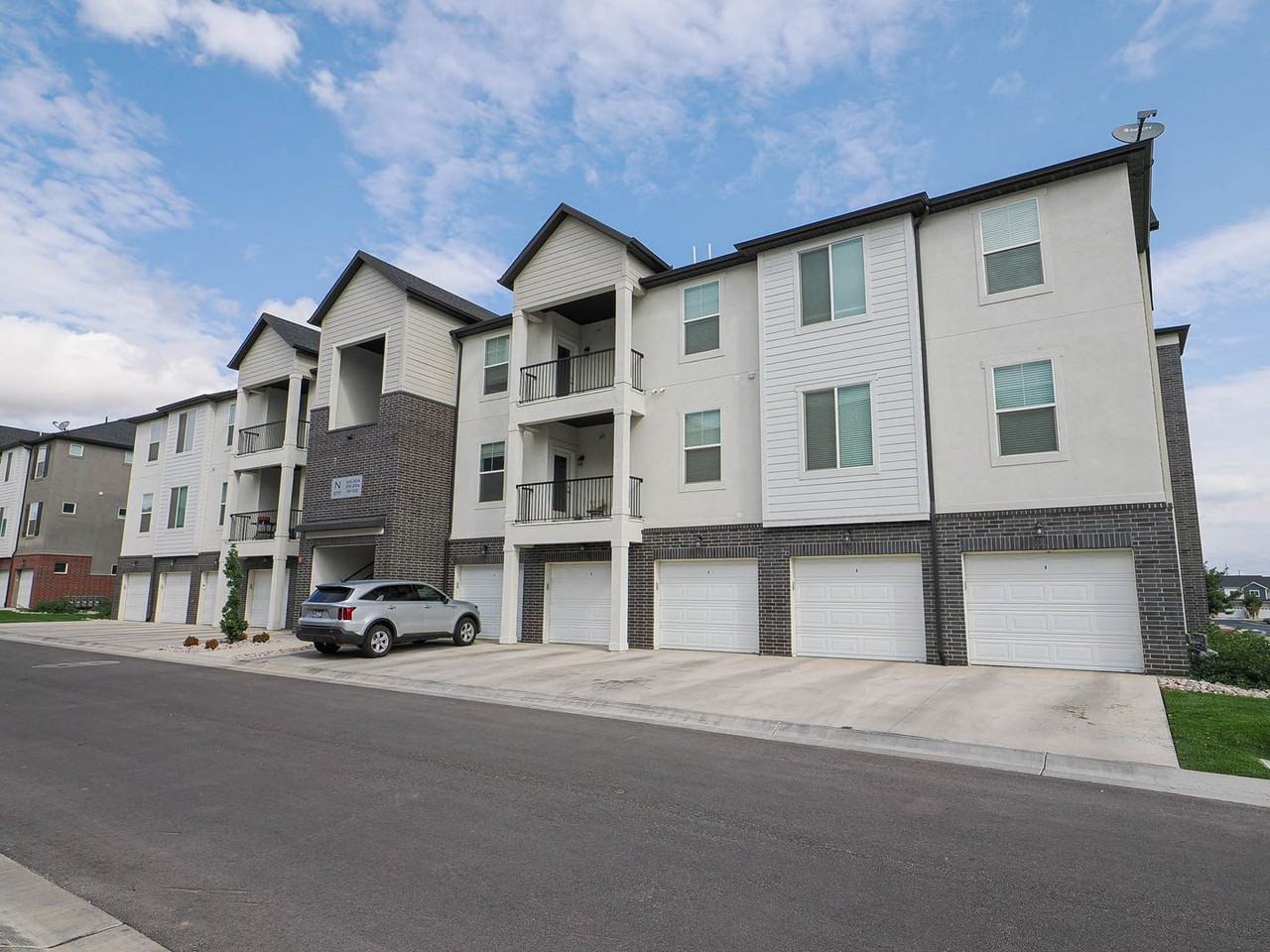 3717 W 1500 N - Photo 3 of 30