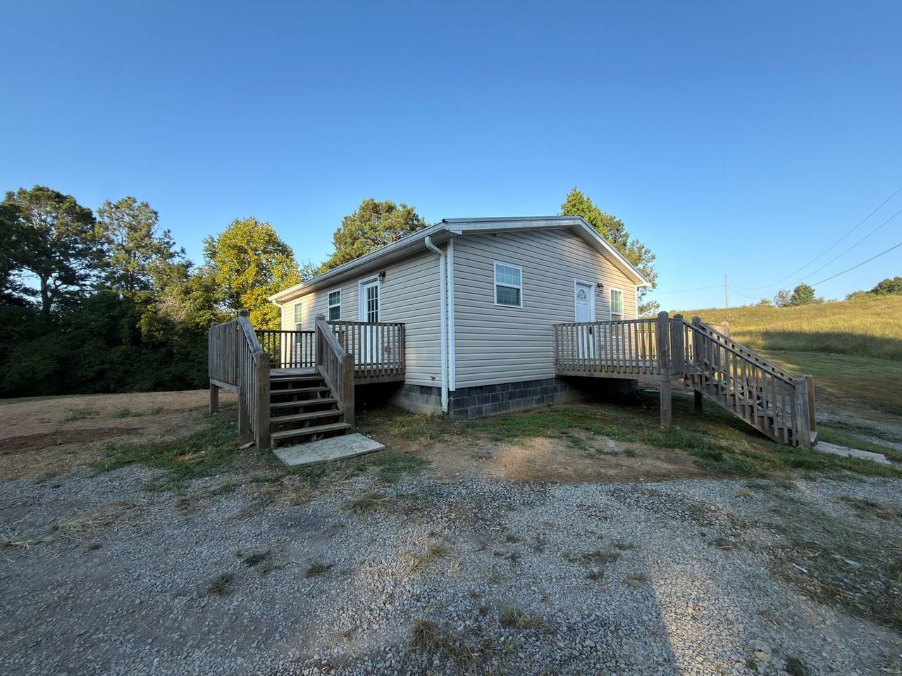 6447 Spring Place Rd Se - Photo 2 of 8
