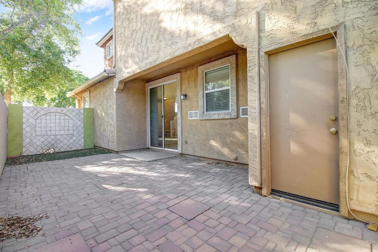 1 N 88th Dr - Photo 6 of 6