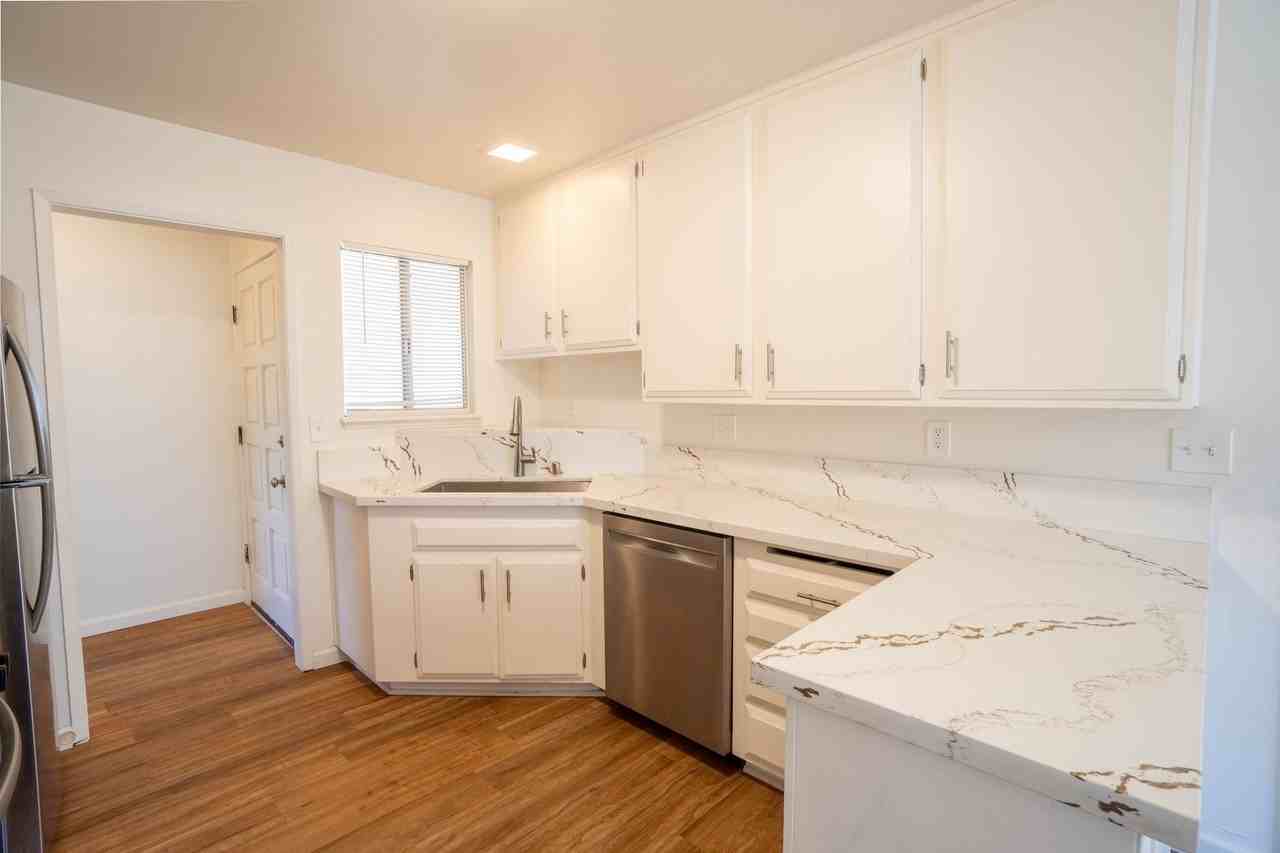425 S O Pl - Photo 3 of 17