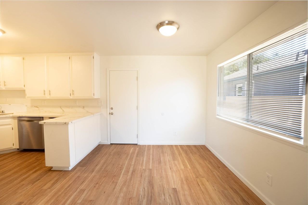 425 S O Pl - Photo 5 of 17