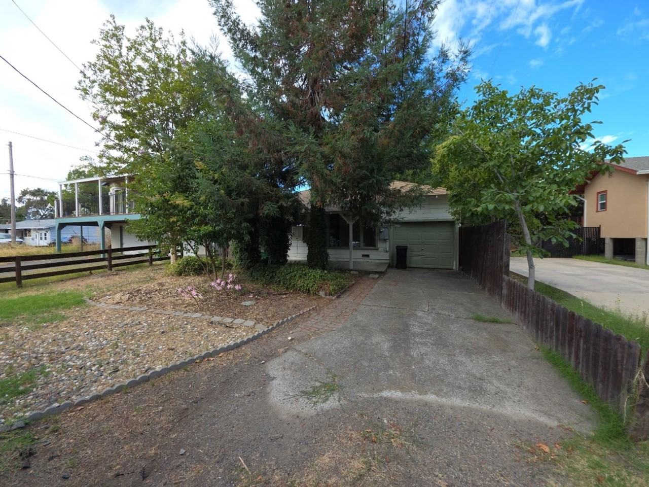 535 Esplanade St - Photo 2 of 8