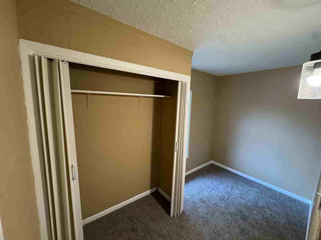 1909 10th St - Photo 7 of 16