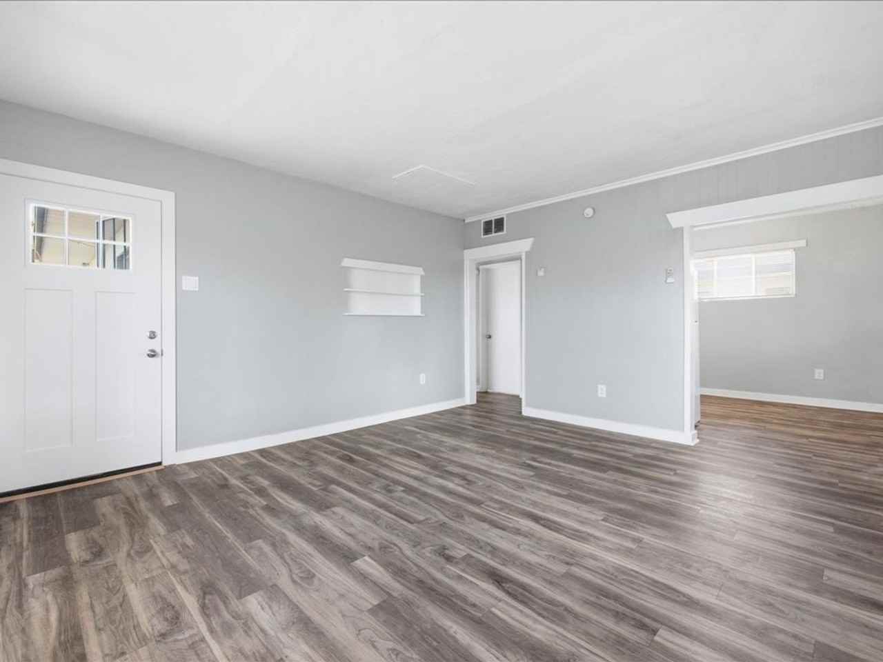 2126 N Forgeus Ave #A - Photo 4 of 19