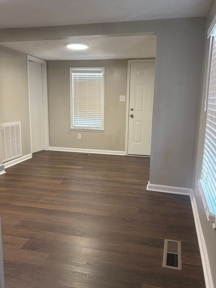 2515 Cedar Ln - Photo 5 of 24