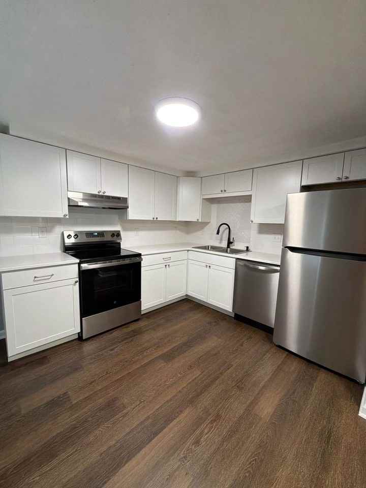 2515 Cedar Ln - Photo 7 of 24