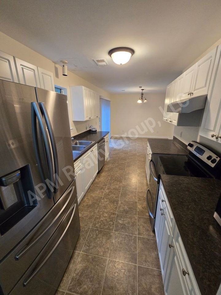 212 Jasmine Place Dr - Photo 2 of 26