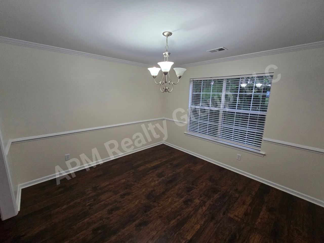 212 Jasmine Place Dr - Photo 7 of 26