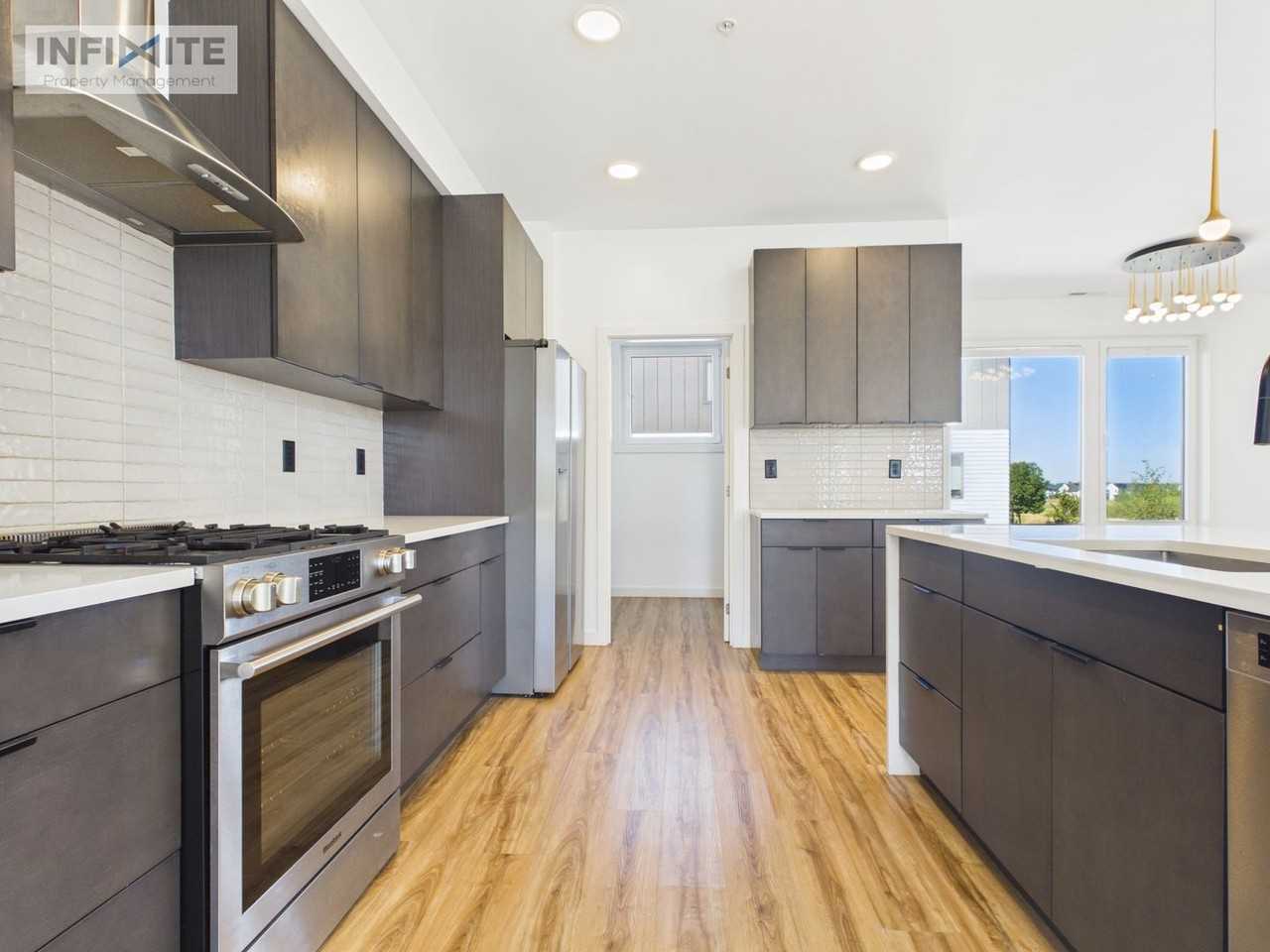 546 Enterprise Blvd #14 - Photo 5 of 30