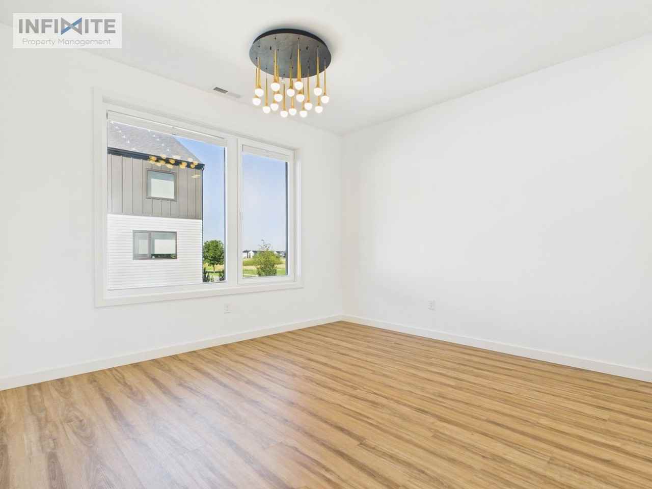 546 Enterprise Blvd #14 - Photo 7 of 30