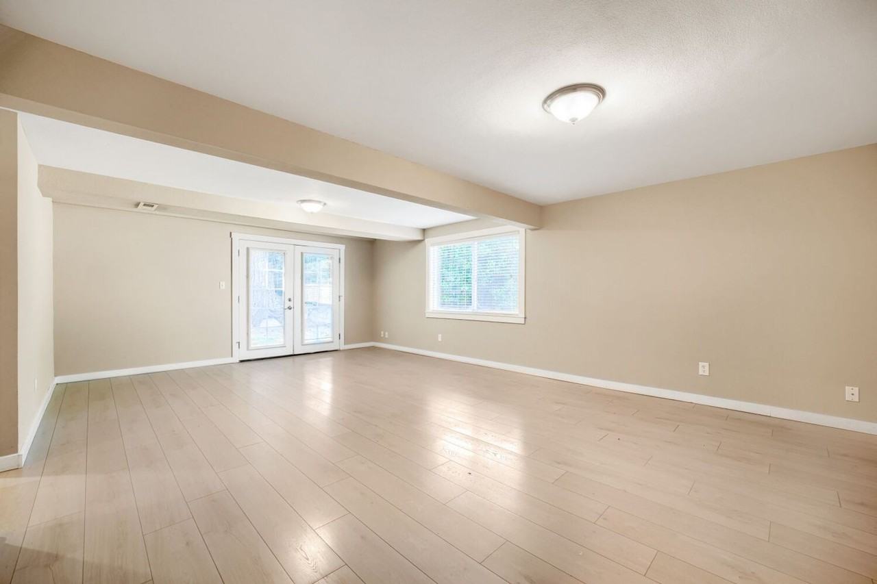 16915 Ne 22nd Pl - Photo 7 of 26
