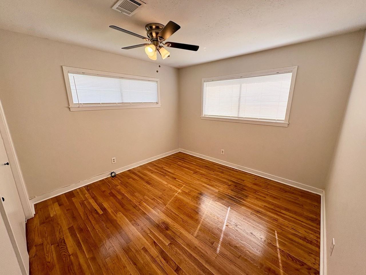 104 Gayden St - Photo 5 of 15