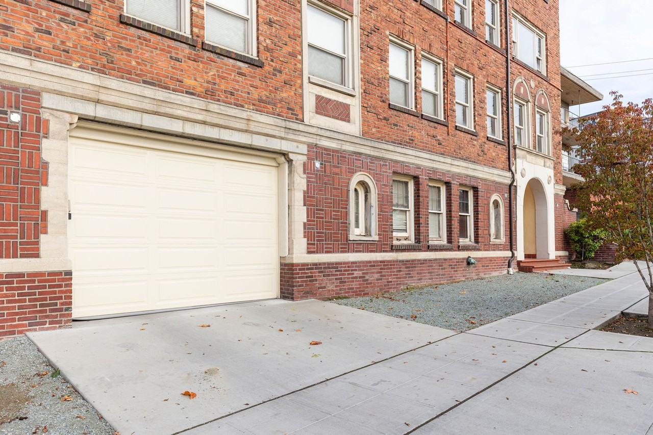 16 Valley St #24 - Photo 4 of 21