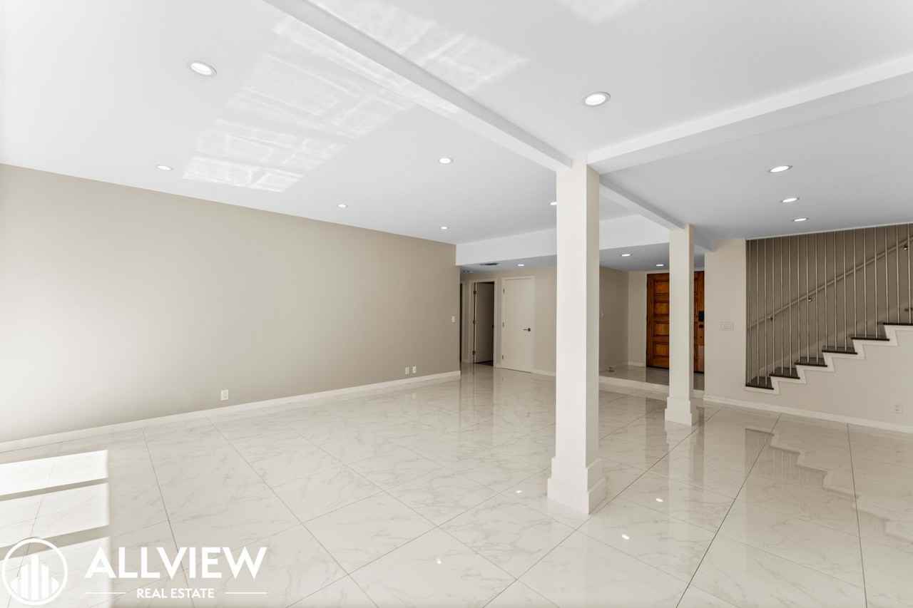 15182 Chalon Cir - Photo 6 of 45