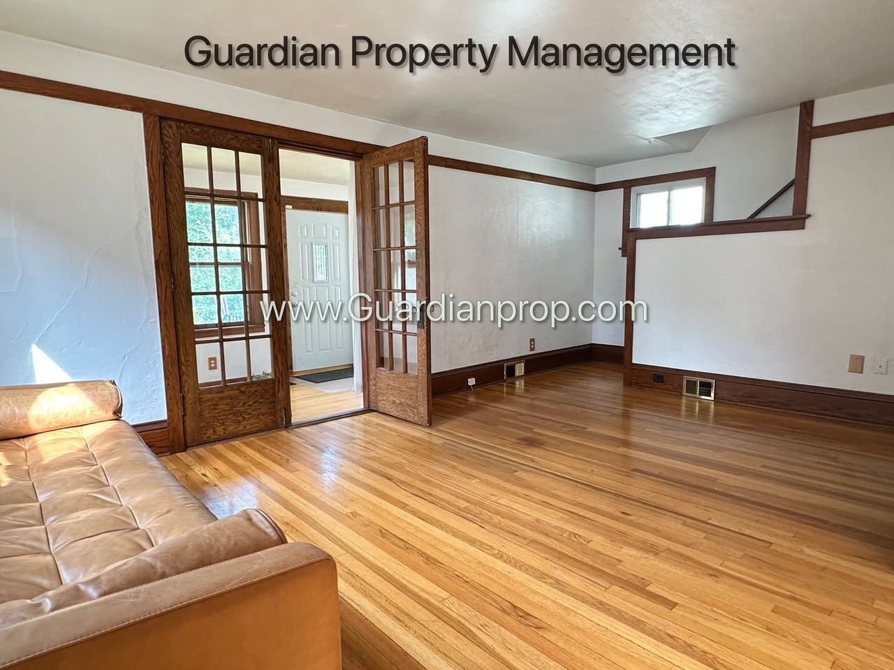 4147 Snelling Ave - Photo 4 of 27