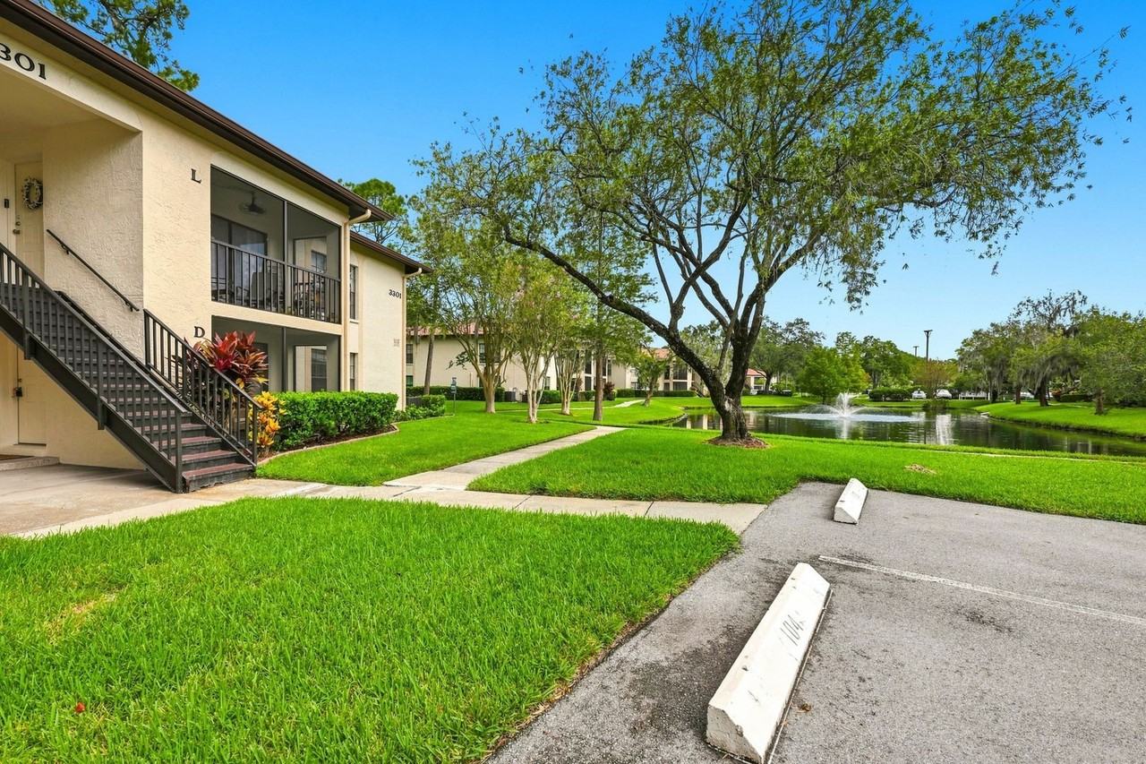 3301 Crystal Ct E #D - Photo 2 of 40