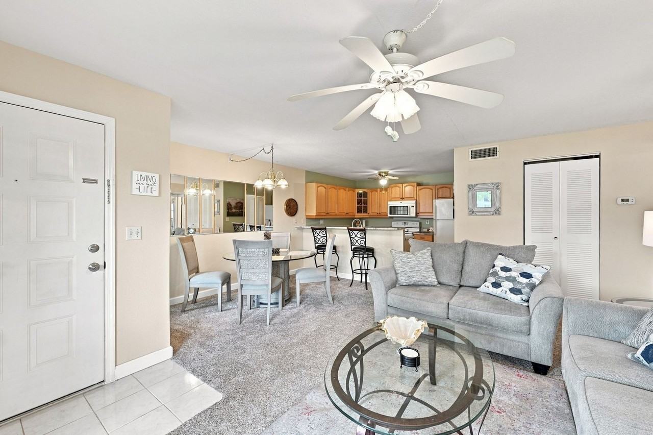 3301 Crystal Ct E #D - Photo 6 of 40