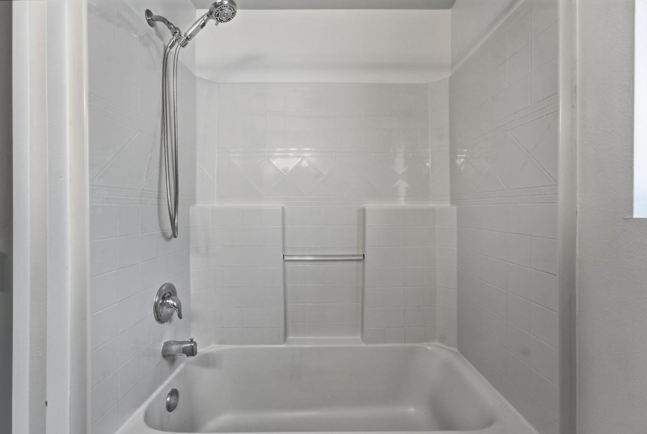 19821 Whitman Pl N - Photo 7 of 18