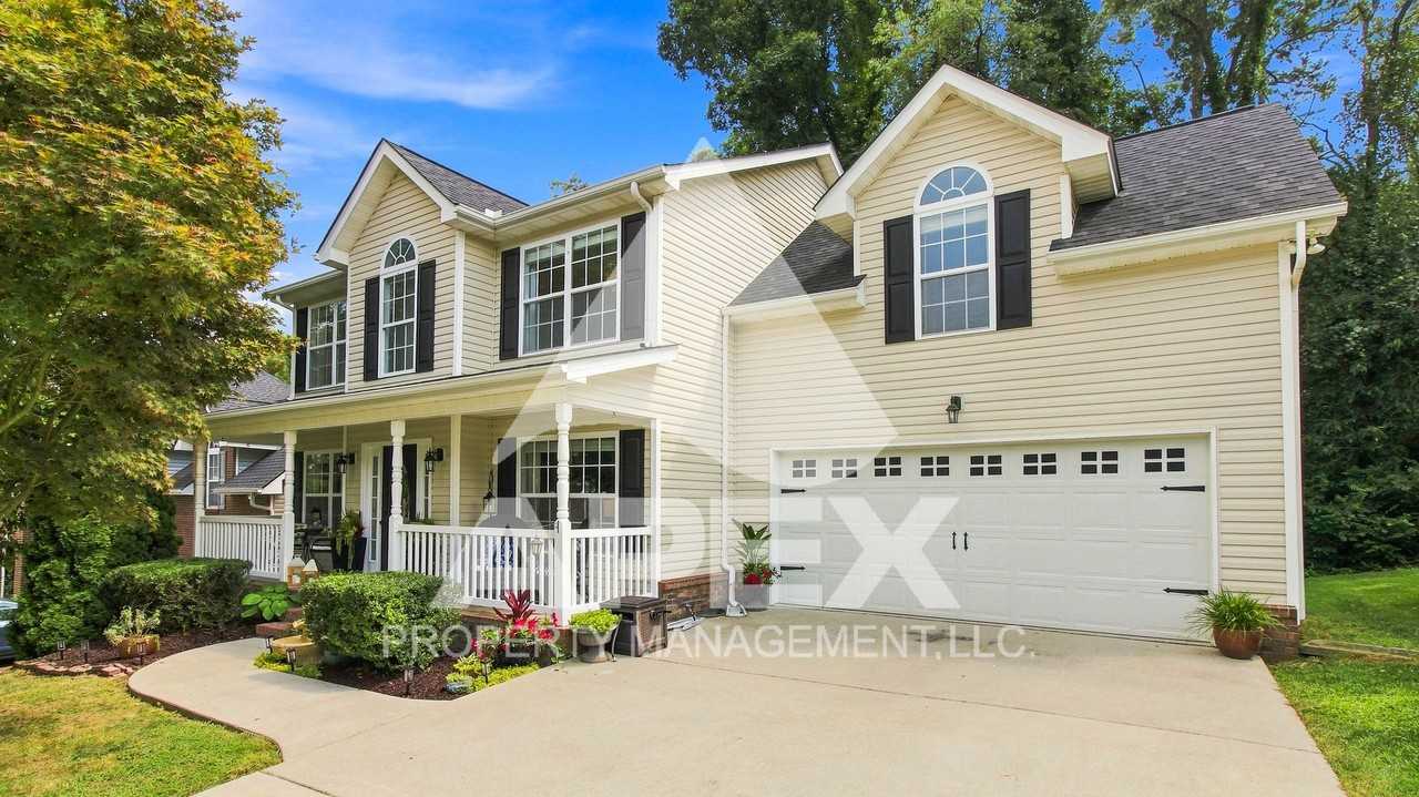 5826 Wall Flower Ln - Photo 4 of 37