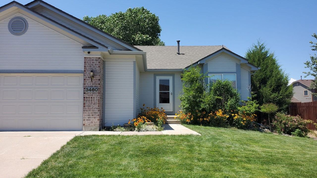 3460 Bexley Dr - Photo 2 of 16