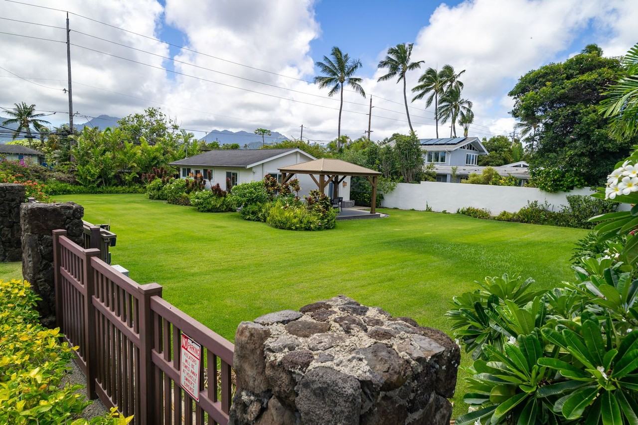 110 N Kalaheo Ave - Photo 3 of 30