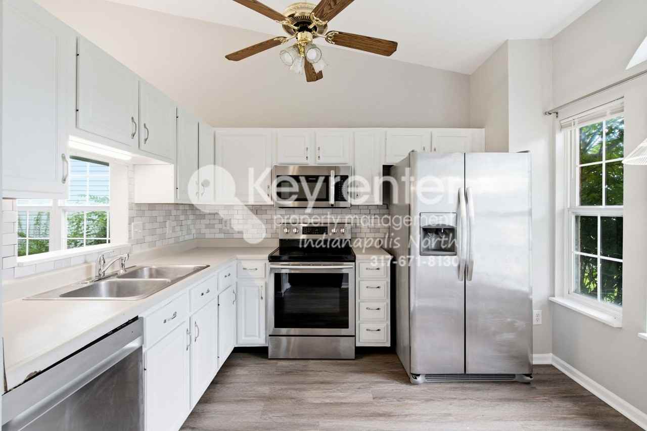 4350 Meadowsweet Ct - Photo 2 of 12