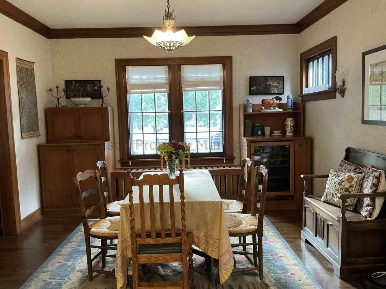 1333 N Cascade Ave - Photo 4 of 16