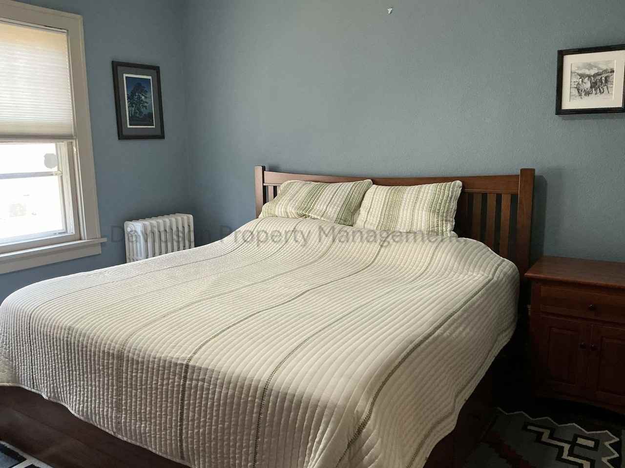 1333 N Cascade Ave - Photo 7 of 16