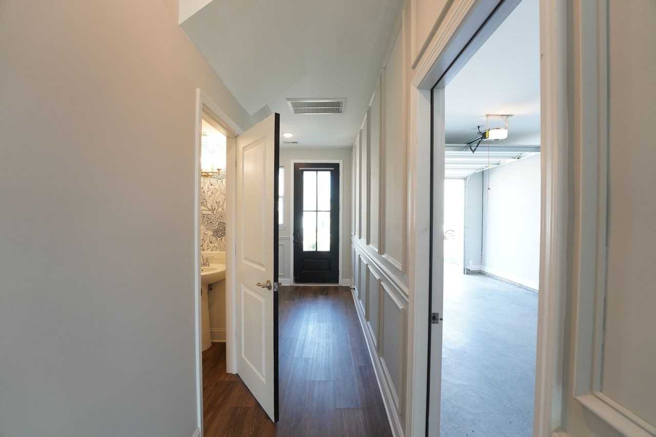 282 Judson Way - Photo 5 of 33